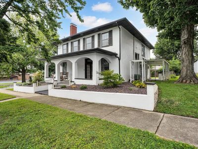 126 W 2nd St