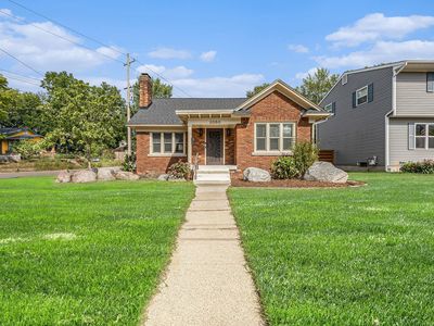 2060 Swensberg Ave NE