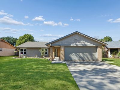 2023 Inverness Dr
