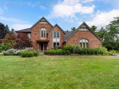 1906 Independence Ct