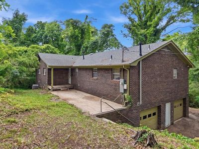 2205 24th St W