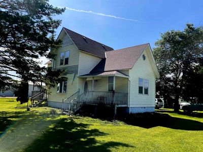 Property at 119 W 5th St, Gothenburg, NE