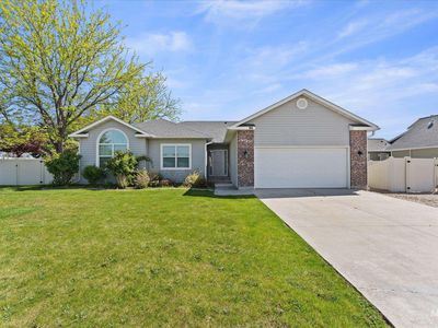 96 N Wedgwood Dr