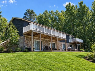 1504 Devries Dr