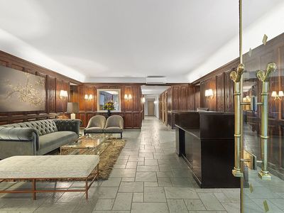 12 Beekman Pl APT 1A