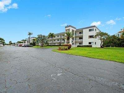 5598 Witney Dr APT 214