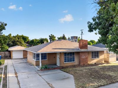 Property at 1025 W Fedora Ave, Fresno, CA