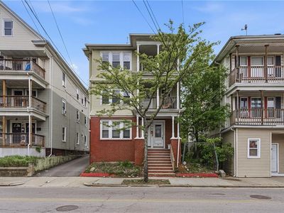 72 Academy Ave