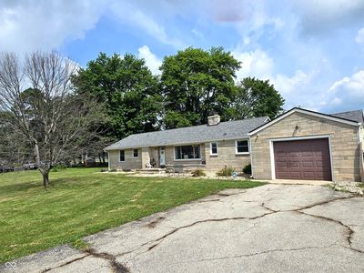 712 E Main St