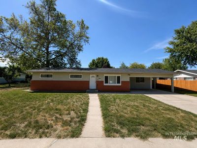 312 Crescent Dr