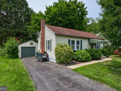 138 Crest Ave