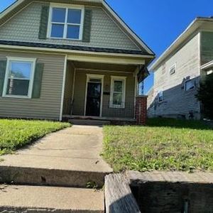 3221 Mitchell Ave