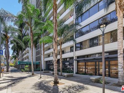 600 W 9th St APT 913
