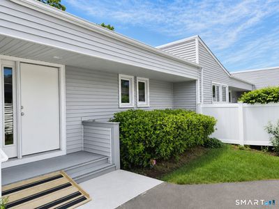2 Stratton Way #2