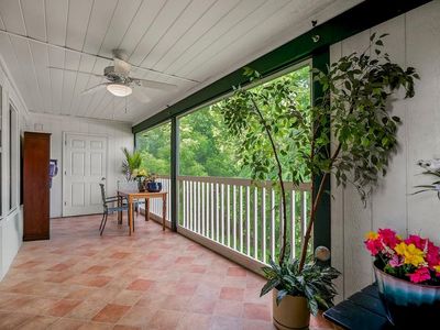 Property at 2305 NE 68th St, Gladstone, MO