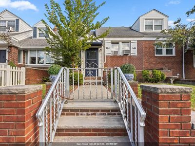 4 Parkside Ln