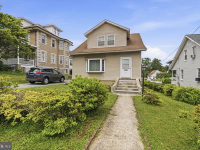 6 Chesley Ave
