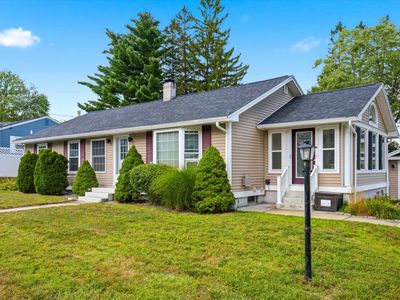 12 Pine Hill Avenue
