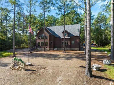 64 Walnut Hill Ln