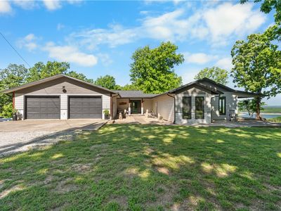 537 Eagles Ln