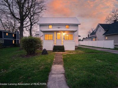 1104 Jordan Lake St