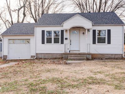 512 W College Street