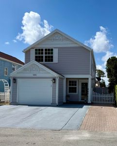 5890 Rambler Rose Way