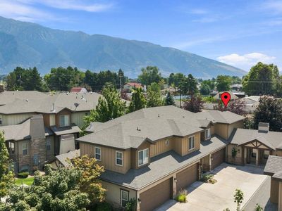 1462 E Tuscan Oak Way