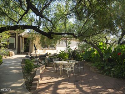 276 N Desert Sunset Rd