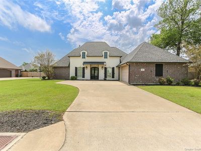 1023 N Worthington Dr