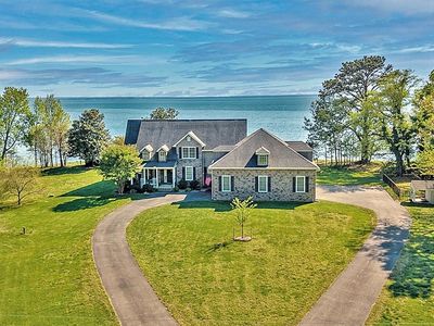 12195 Potomac View Rd