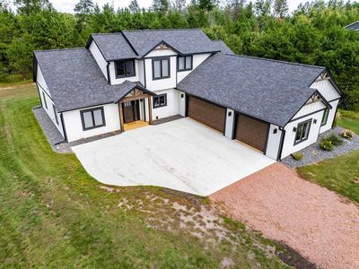 W5730 Waterstone LANE