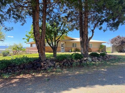 17585 Highway 395