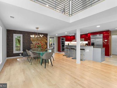 6829 Little River Tpke