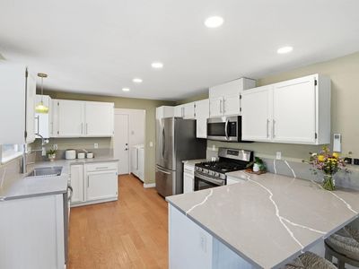 1283 NE Providence Dr