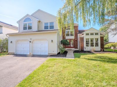 4 Chipwood Ln