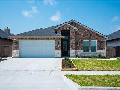 3913 Fold Ln