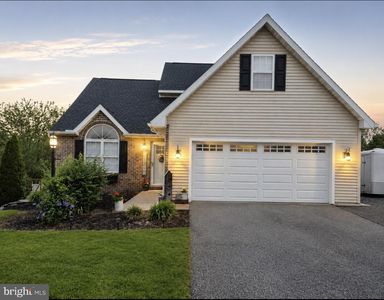 138 Winston Dr