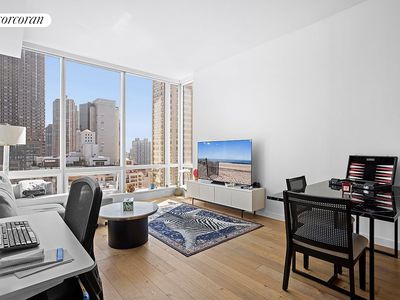325 Lexington Ave APT 19E