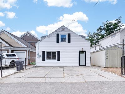 5188 Deep Point Dr