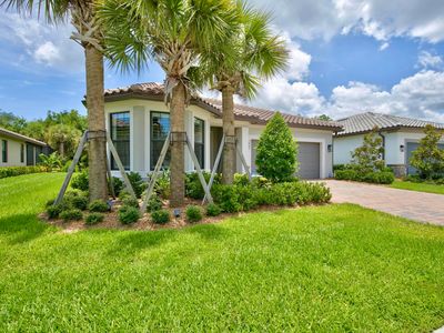 3862 White Alder Way