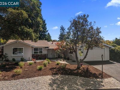9 Dickenson Dr