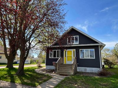 631 Gillette Ave