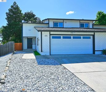 2725 Countrywood Dr