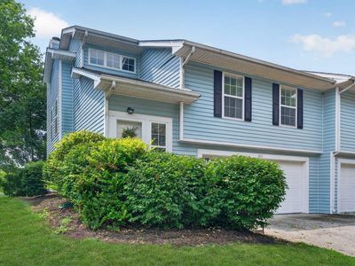 4031 N Lakeside Dr