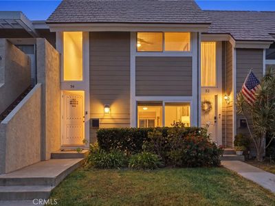 54 Oval Rd