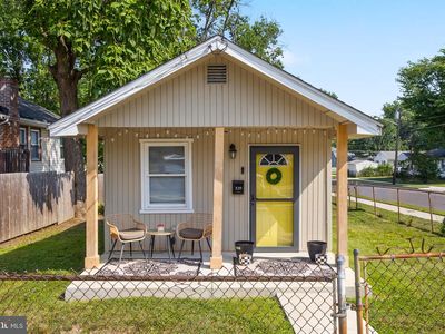 325 W Evergreen Ave