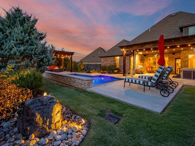 1417 N White Dogwood Way