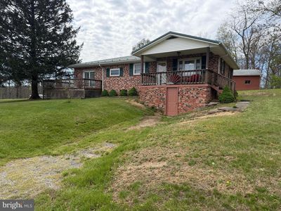 54 Ronace Ln