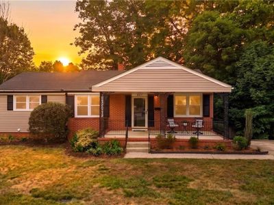807 N Elam Ave